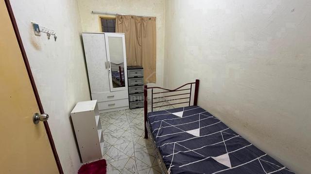 Flat PKNS Seksyen 7, Block 57 level 2 1