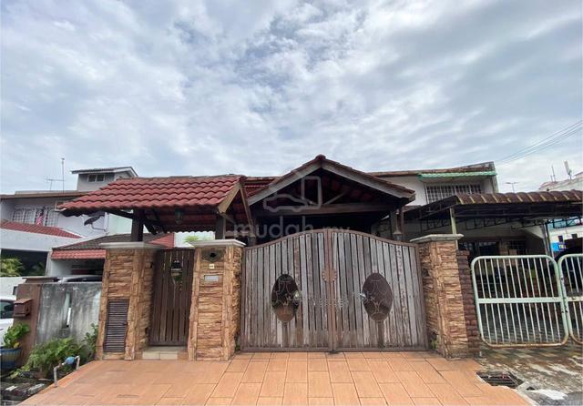 RENOVATED AND EXTENDED 🔥 Double Storey Terrace Taman Serdang Raya 1