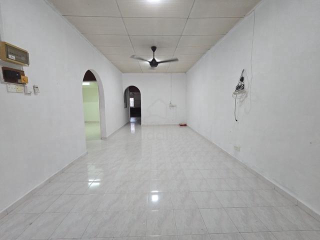 Single storey terrace taman Tuanku jaafar l, Senawang 2