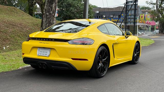Rare Racing yellow 2021 Porsche 718 2.0 CAYMAN - 4