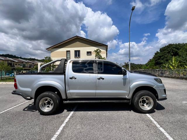 2016 Toyota HILUX 2.5 G TRD SPORTIVO (A) - 3
