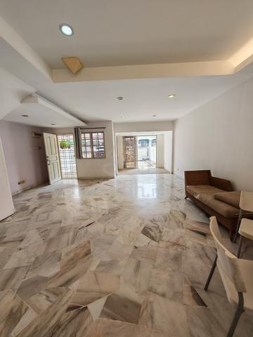 Renovated BP3 Teres Double Storey Landed 20x70 Bandar Bukit Puchong 1