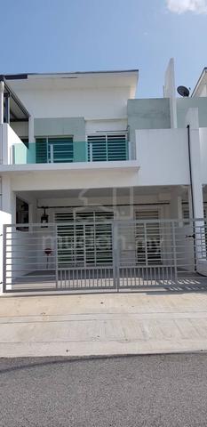 Double storey house for sale at Hijayu 3 Bandar Sri Sendayan 1