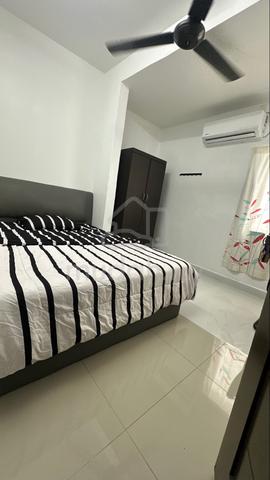 Bilik Untuk Di Sewa Khas Untuk Perempuan di Jalan Semarak Terengganu 1