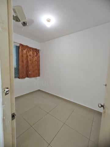 University Condo Apartments 1 1