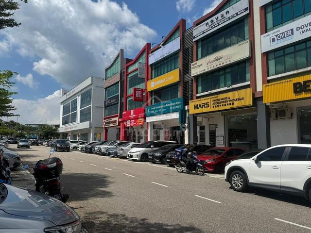 3 Storey Shop 24x90 @ Molek NEAR CHAGEE & PBB, GOOD FOR INVEST ROI3.7% 1