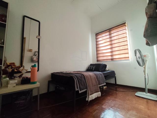 Small room for female 1