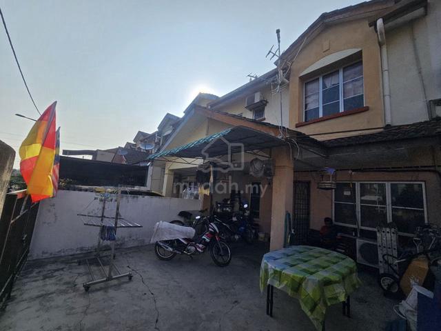 Spacious Family Home | Fully Extended | Below 400K 1