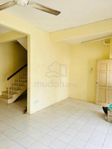 2 Storey House (1400sf) Teluk kumbar for rent @ Bayan Lepas 1