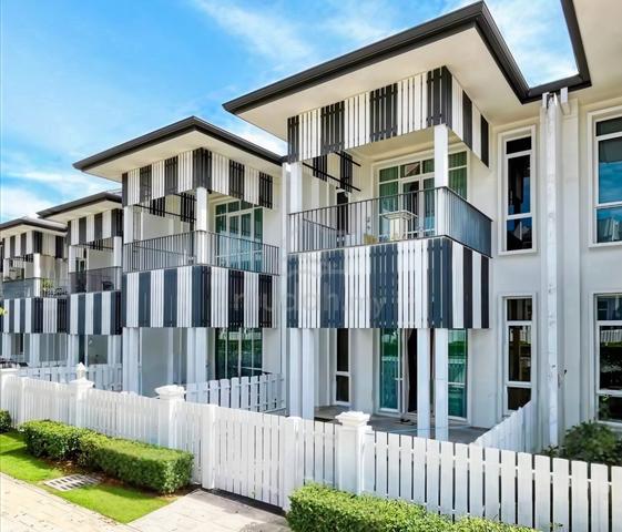 Renovation !! Eco Majestic Double Storey Park Homes, Semenyih 1