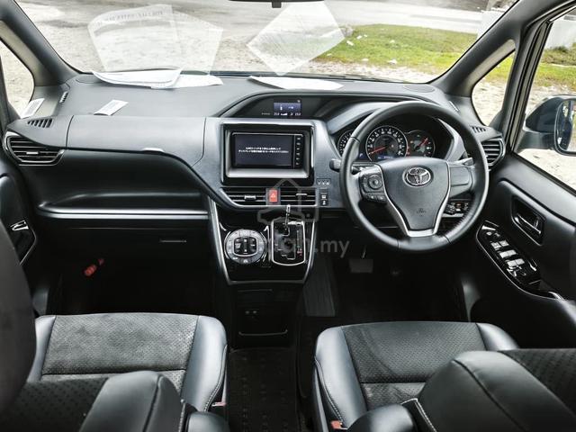 NEGO‼️2021 Toyota VOXY 2.0 ZS KIRAMEKI III (A) - 3