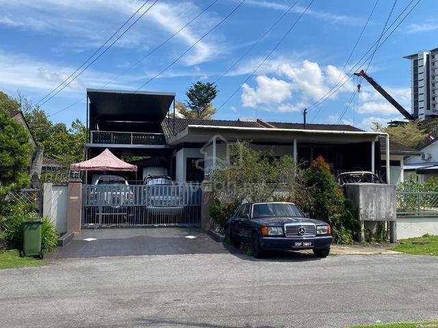 Single-storey semi-detached at Tabuan Jaya Kuching 1