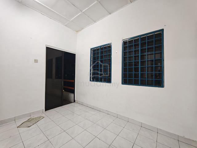 Taman Lembah Maju 600 Apartment 1