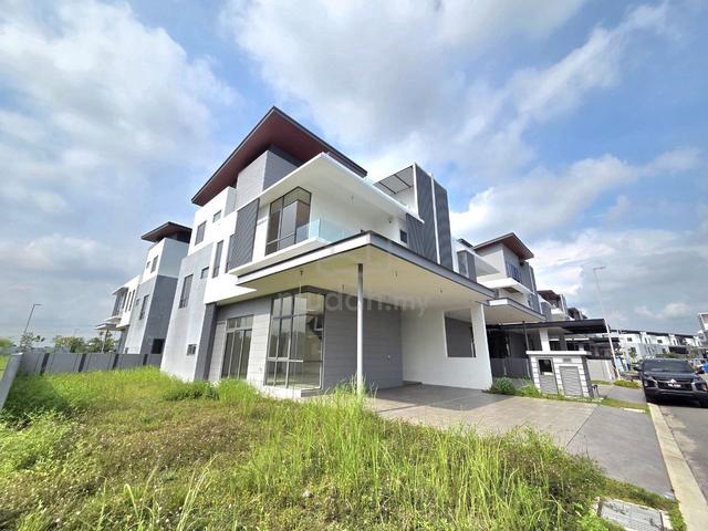 3 STOREY SEMI-D CORNER LOT, Kota Kemuning 1
