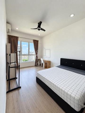 One Imperial Master Room with Carpark Ready to movein 1