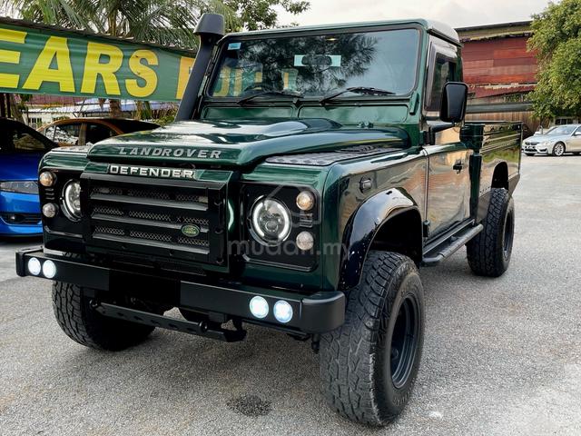 Land Rover DEFENDER 2.4 110 HIGH SPEC RARE MODEL - 2