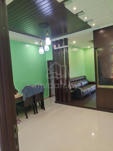 Renovated 🔥🔥🔥 Freehold 1