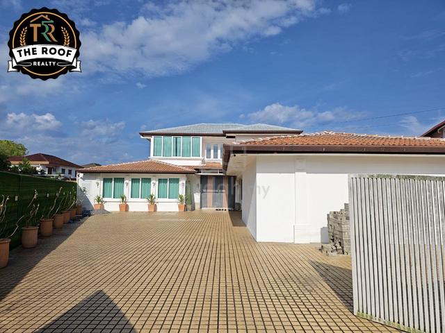 Double Storey Detached House at Desa Seri, near Boulevard 1