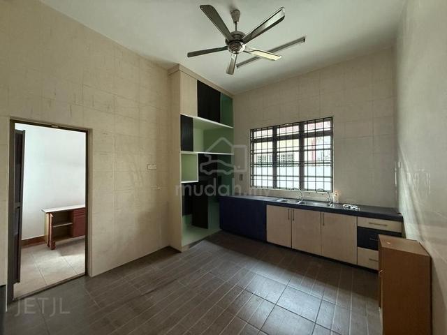 Taman Saga Klang Double Storey Semi D Extended Unit 1