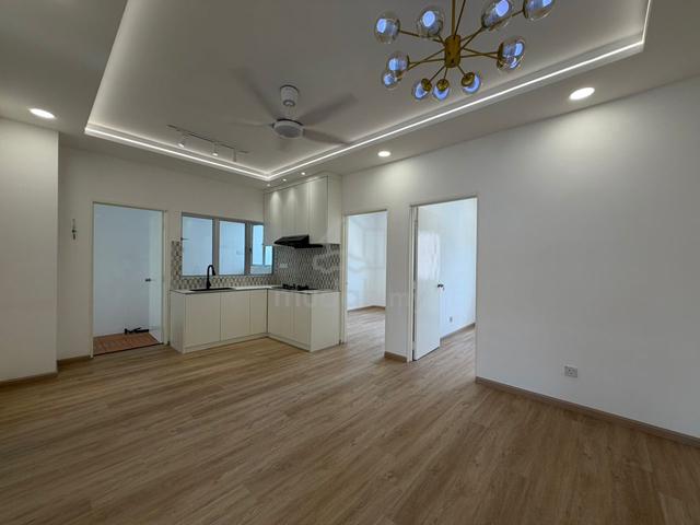 Renovated Townhouse Bukit Banyan SPgood for investment 1