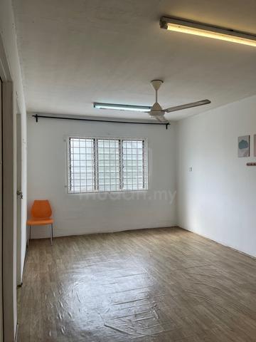 Kenanga Apartment (Taman Bunga Raya) 2