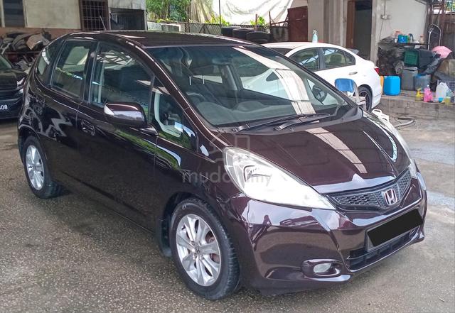 2013 Honda JAZZ 1.5 FACELIFT (A) - 1
