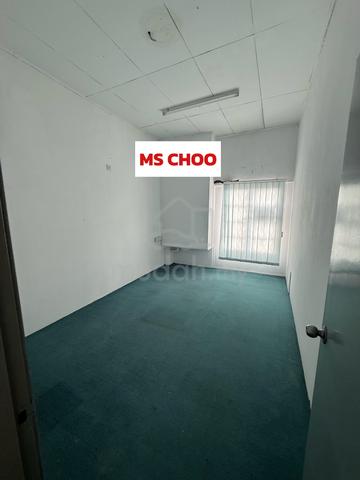 Bayan Baru Shoplot facing main road 1200 sq ft 2 office rooms 1