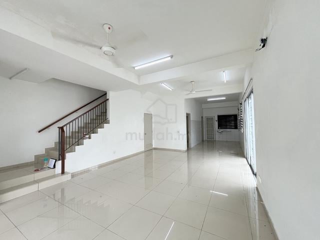 Bandar Rimbayu Penduline Double Storey Corner House For Rent 1