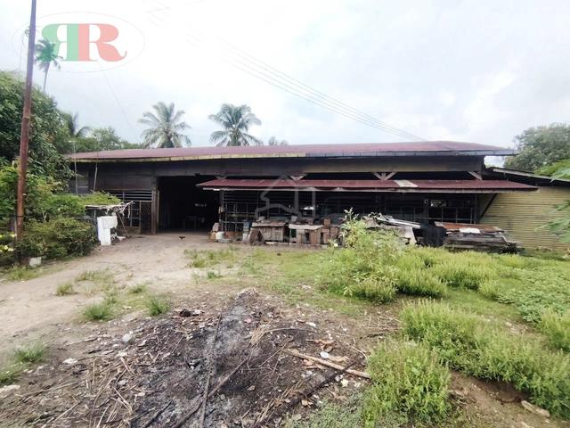 A piece of land with Warehouse, Jln Kampung batu 3/5, Jln Apas, Tawau 1