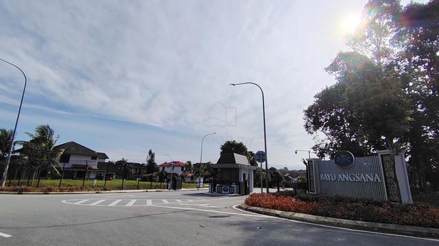 FREEHOLD Bungalow land lake view Bayu Lake Homes Staffield Mantin 1