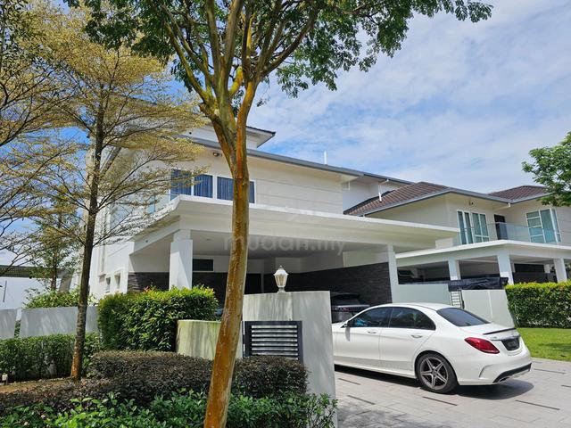 Isola Villa @ Senibong Cove, Renovated, Lake View, Good Condition 4