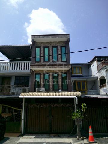 Sentul Dato Senu , Three Storey Terrace House Rent 1