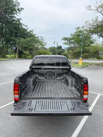 2009 Toyota HILUX 2.5 G DOUBLE CAB (A) - 4