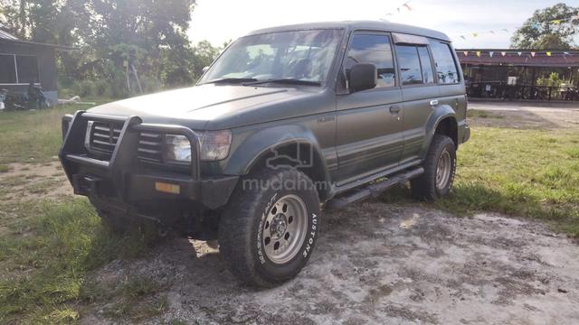 1998 Mitsubishi PAJERO 2.6 L047 (M) - 2