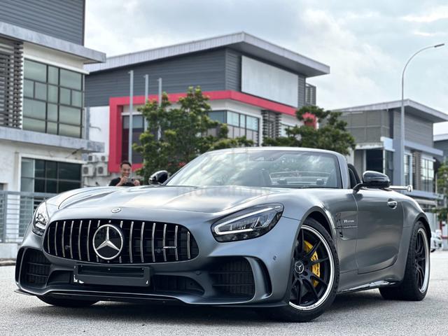 2021 Mercedes Benz AMG 4.0 GT R Roadster 1 of 750 - 1