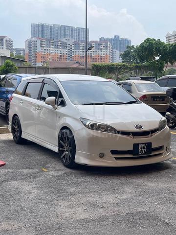 2010 Toyota WISH 2.0 Z (A) - 1