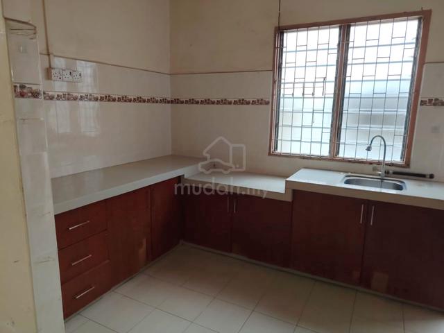 Single storey terrace at Jelutong, Penang 1