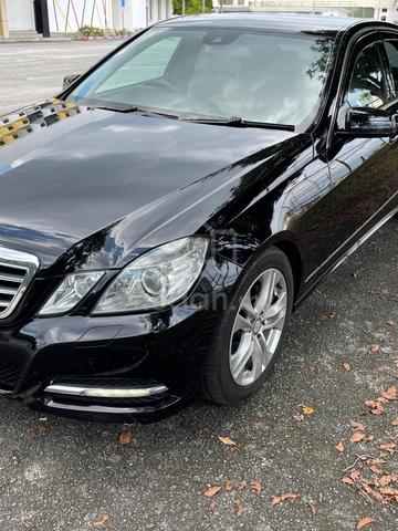 2012 Mercedes Benz E200 CGI BlueEFCY W212B - 5