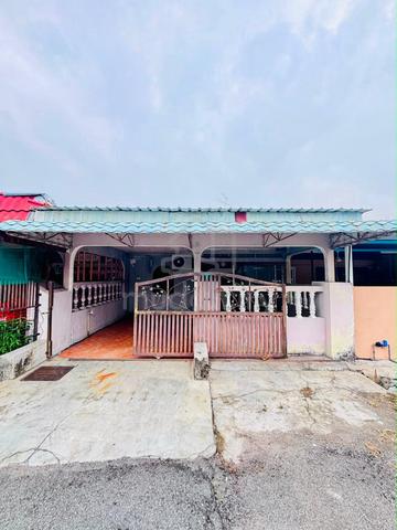 Single Storey Jalan Seluang, Taman Sri Putra Banting 1
