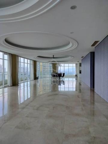 8 Gurney ( The Shore ) 1