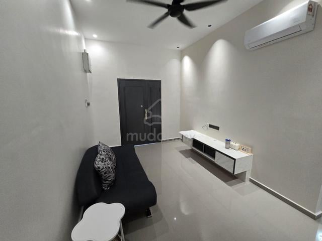 Newly Renovated & Fully Furnished Single Storey House For Rent Taiping 1