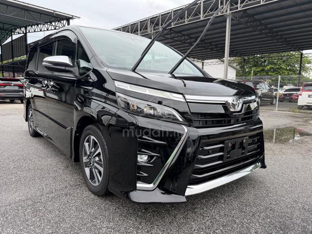 2021 Toyoya VOXY ZS Kirameki III Full Spec - 2