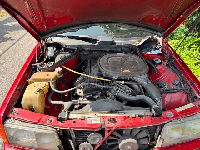 Mercedes Benz 190E 5-Speed Manual SPORTLINE 2.0 - 5