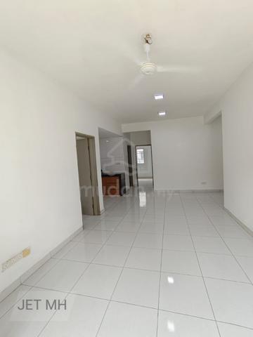 Botanic - Laman Impian@Townhouse | 24-Hrs Security GROUND Floor unit. 1