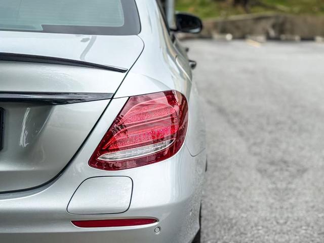 Mercedes Benz E350E 2.0 AMG W213 EQ Power Facelift - 5