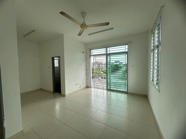 Eroca Hill Bungalow 4Bed 3Bath Partial Furnished Can Do Fully @ Kulai 1