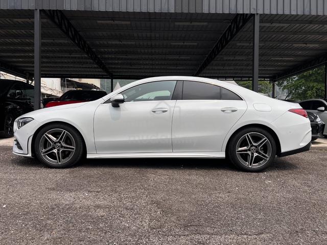 YR 2022 Mercedes Benz CLA180 1.3 AMG LINE - 4