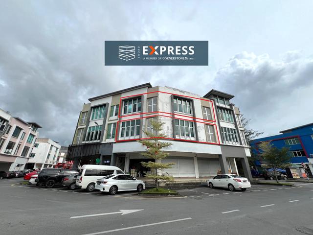 Huge Three Storey Shoplot at Emart Riam Commercial 1