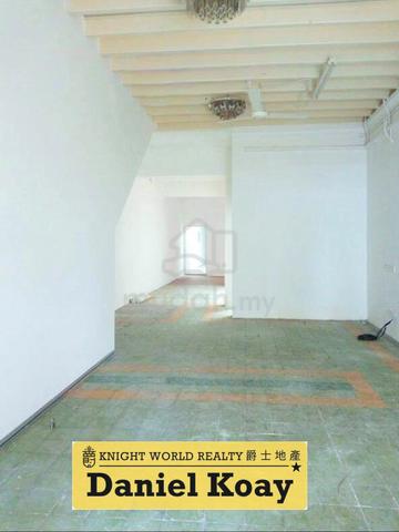 | Ground floor | Georgetown Shoplot 2100sf Near Prangin Mall 1
