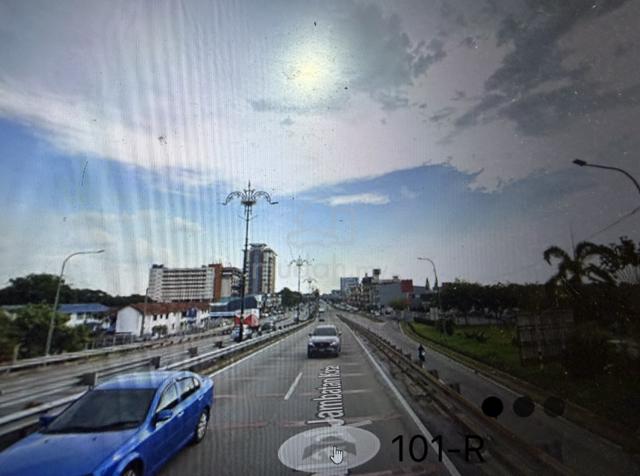 Klang Simpang lima 4.5sty Commercial building with land 4700sqft for 1